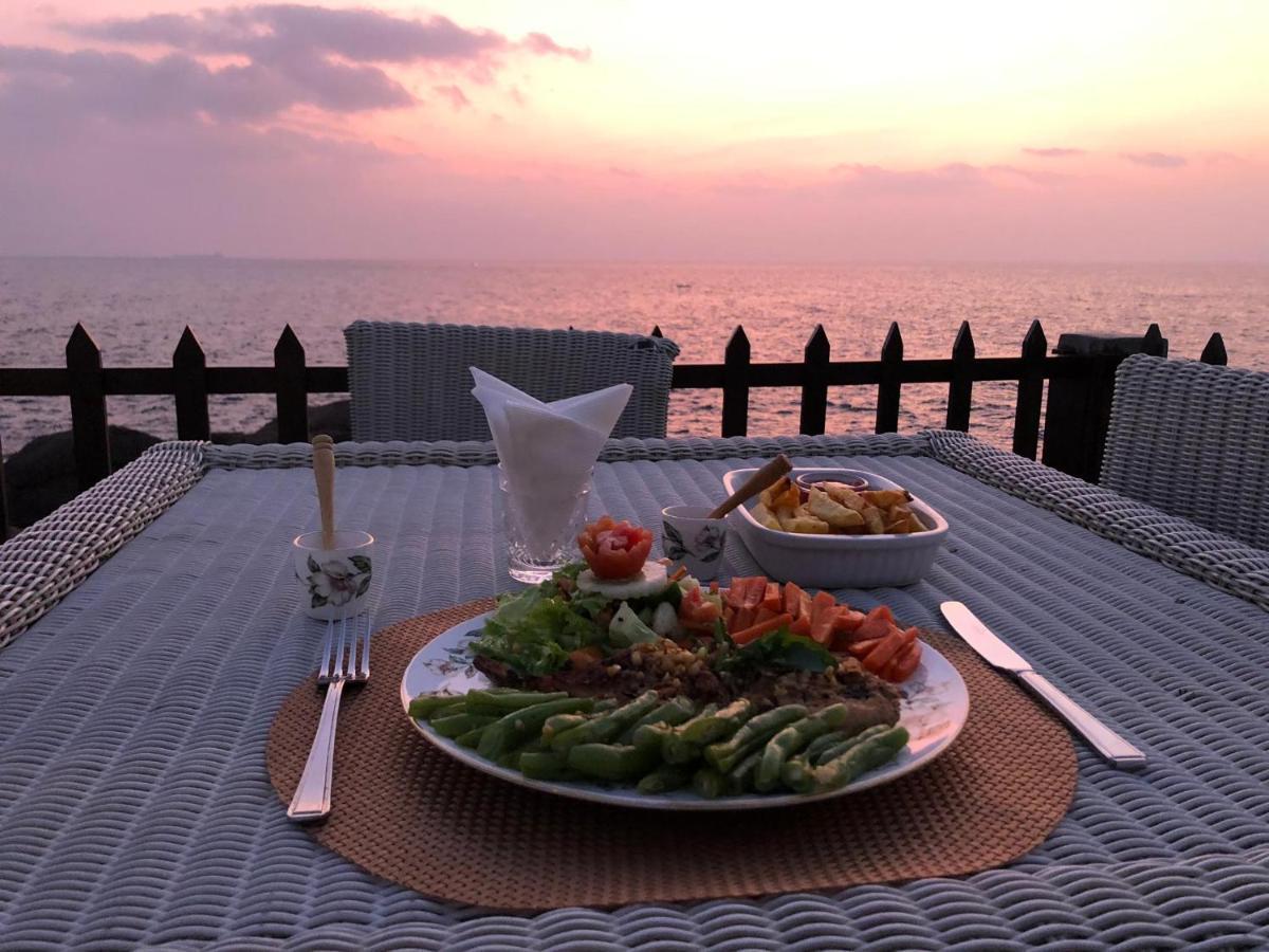 Hotel Zeilan Sunset Point Унаватуна Экстерьер фото