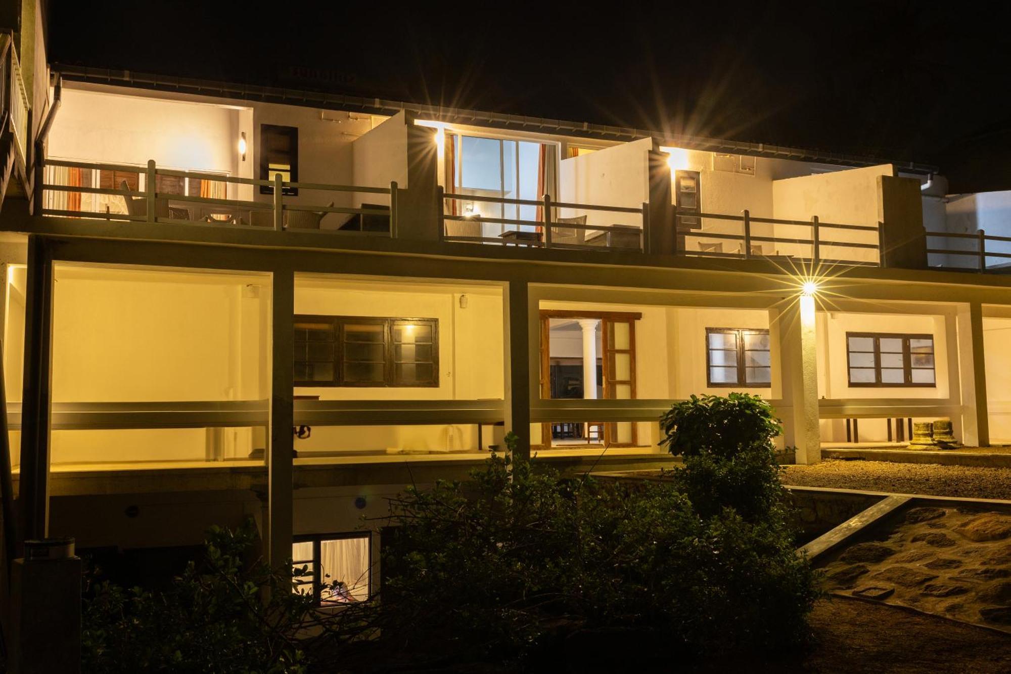 Hotel Zeilan Sunset Point Унаватуна Экстерьер фото