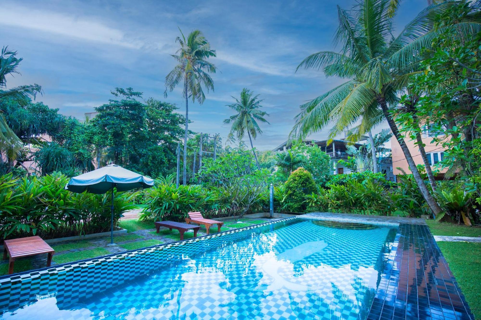 Hotel Zeilan Sunset Point Унаватуна Экстерьер фото