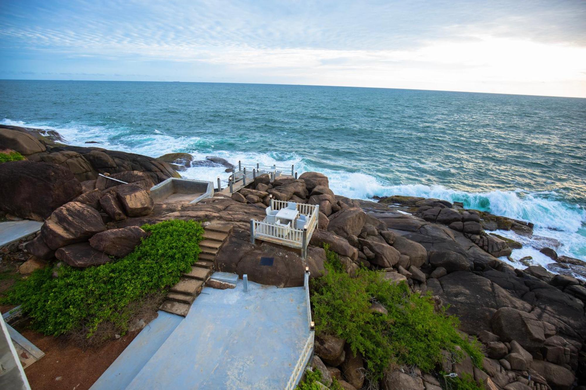 Hotel Zeilan Sunset Point Унаватуна Экстерьер фото