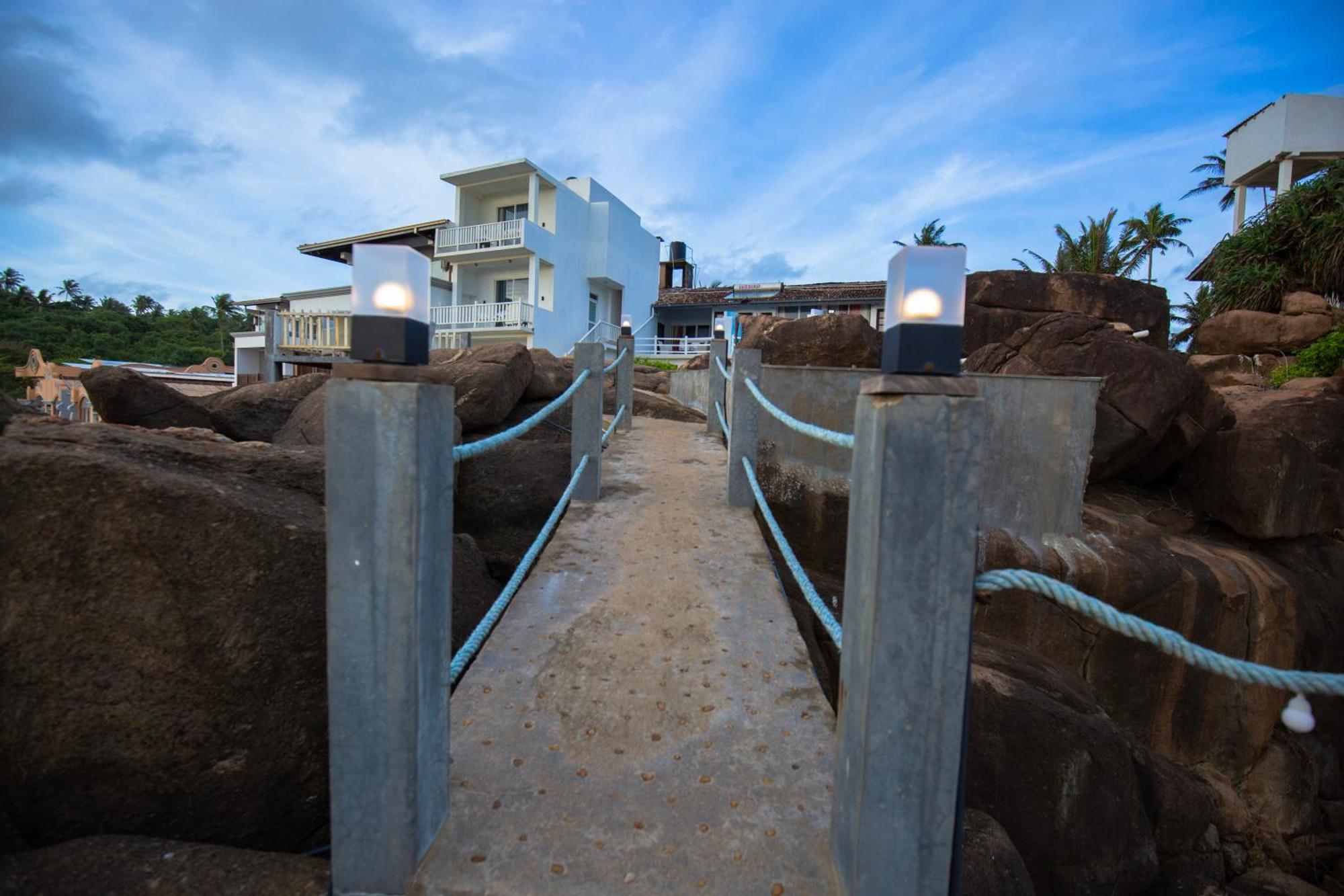 Hotel Zeilan Sunset Point Унаватуна Экстерьер фото