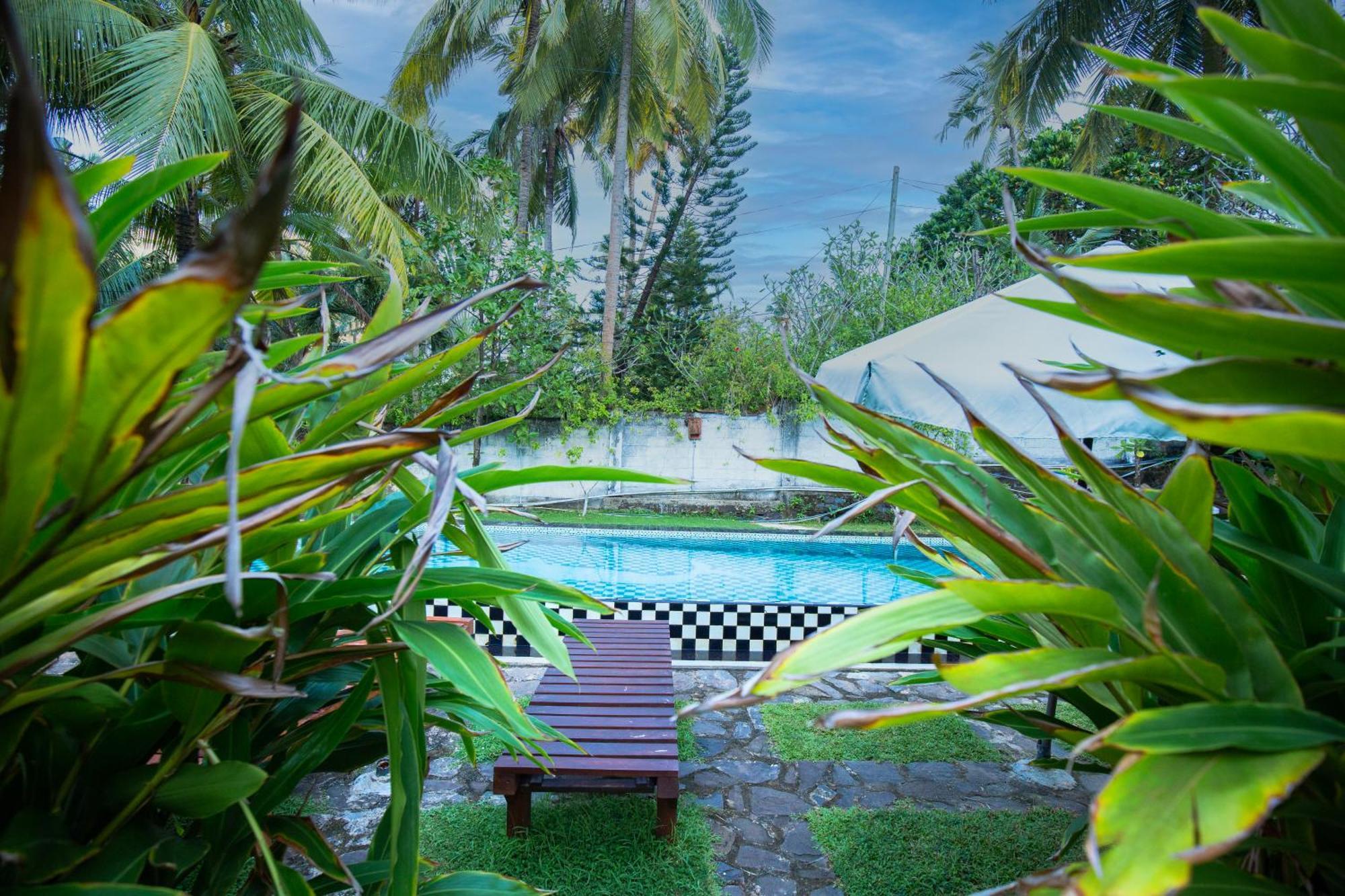 Hotel Zeilan Sunset Point Унаватуна Экстерьер фото